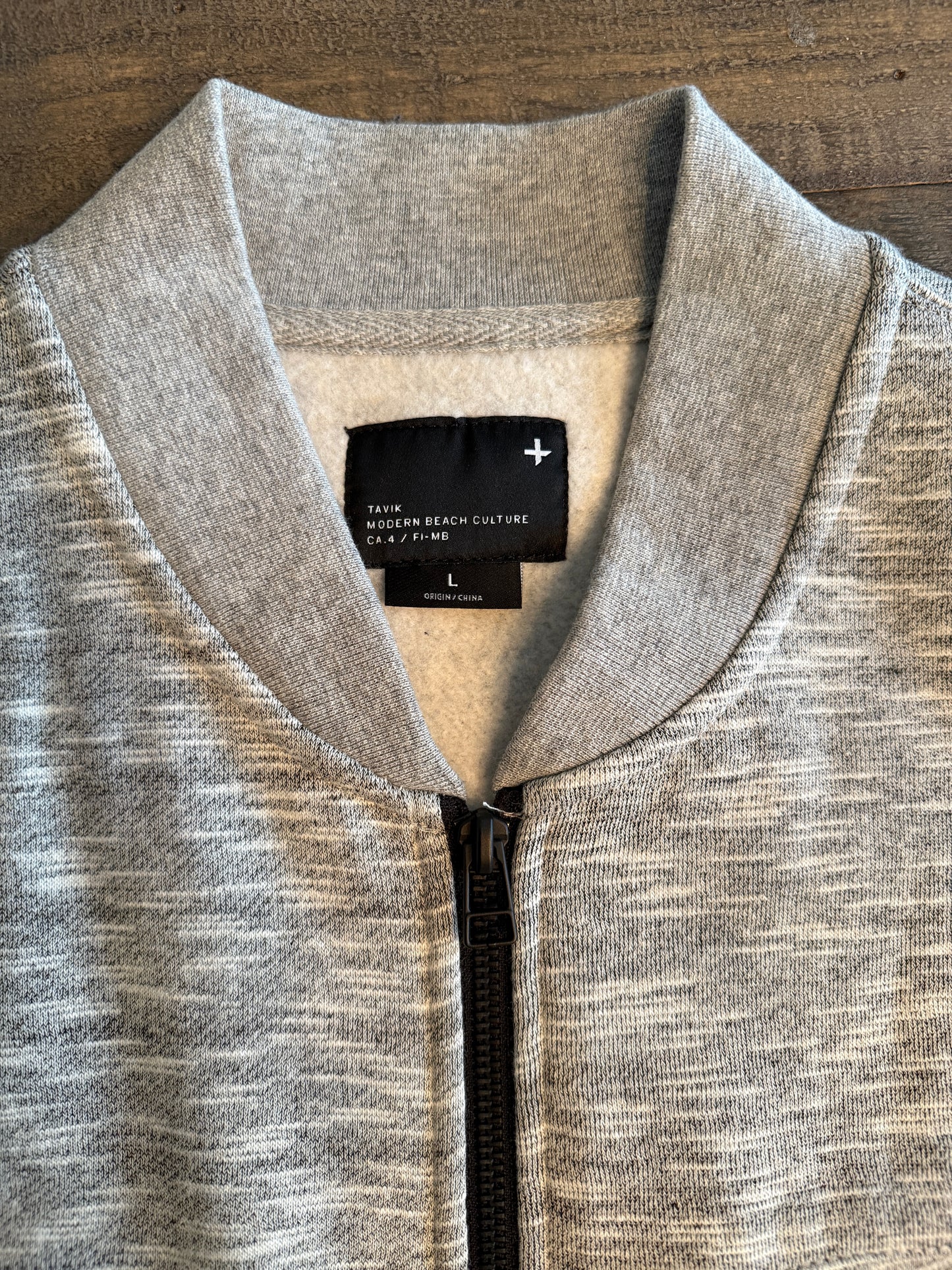 Tavik zip up cardigan (size L)