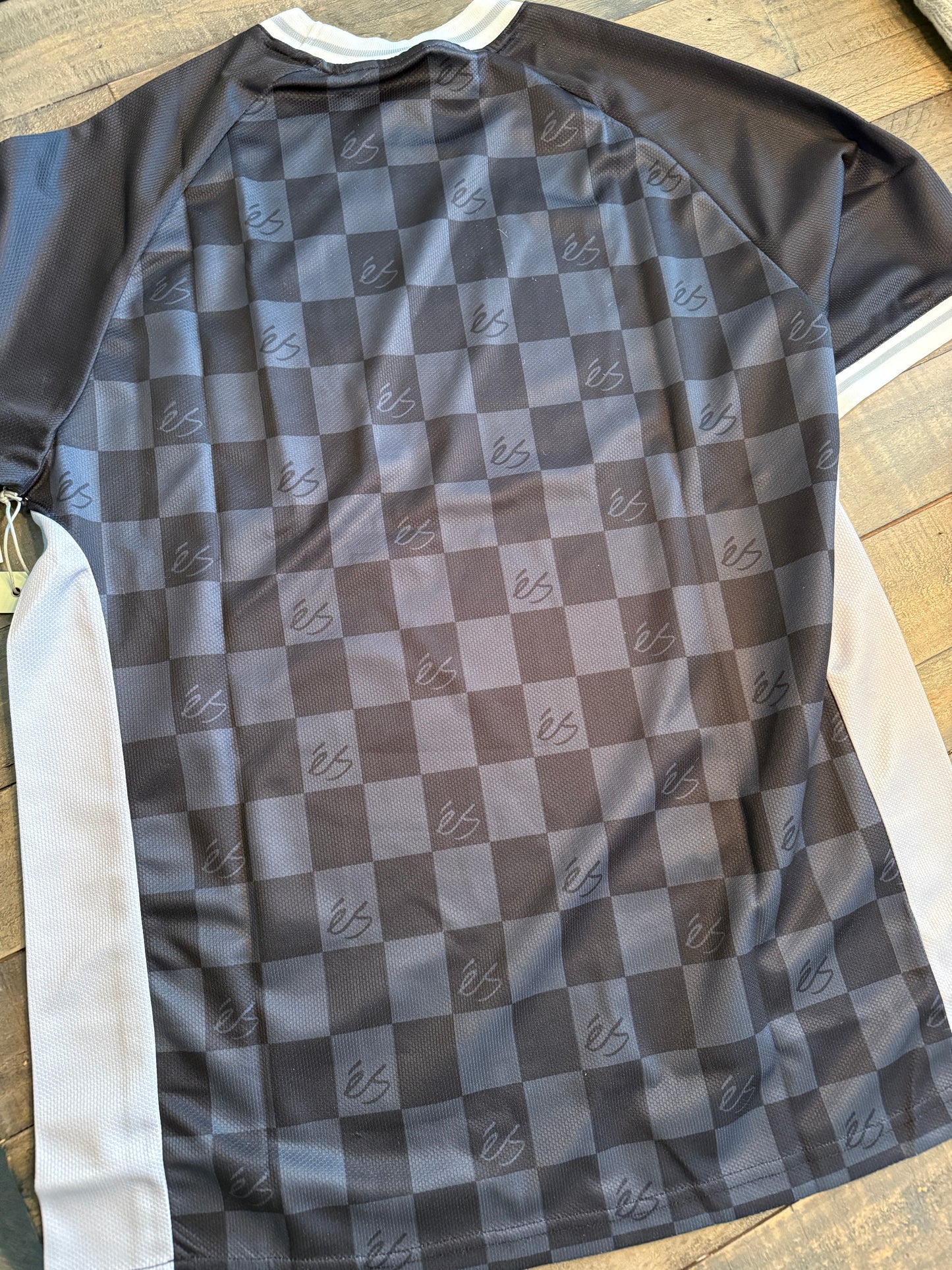 eS Soccer Jersey (size M)